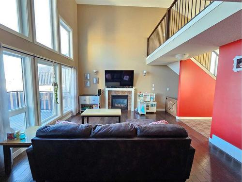 9539 92 Street, Wembley, AB - Indoor With Fireplace