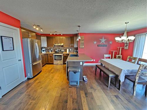 9539 92 Street, Wembley, AB - Indoor Photo Showing Other Room