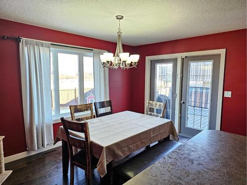 9539 92 Street, Wembley, AB - Indoor Photo Showing Dining Room