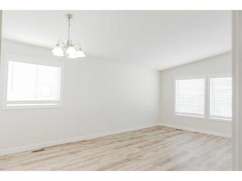 11207 98 Street, Clairmont, AB - Indoor Photo Showing Other Room