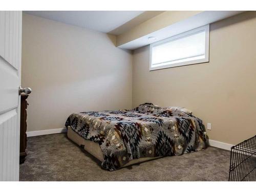 11207 98 Street, Clairmont, AB - Indoor Photo Showing Bedroom