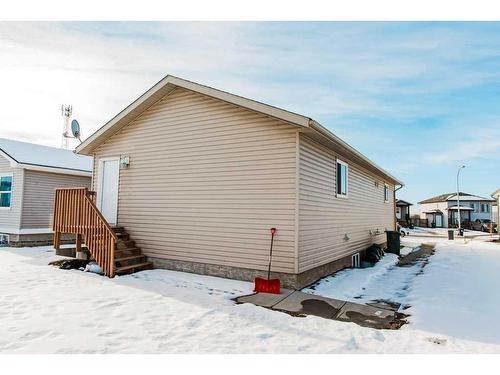 11207 98 Street, Clairmont, AB - Outdoor With Exterior