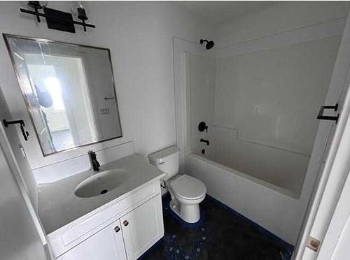 34035 713A Township, Rural Grande Prairie No. 1, County Of, AB - Indoor Photo Showing Bathroom