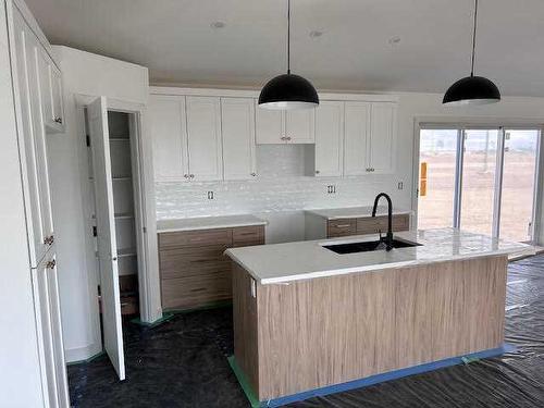 34035 713A Township, Rural Grande Prairie No. 1, County Of, AB - Indoor Photo Showing Kitchen With Upgraded Kitchen