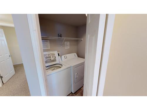 8202 & 8206 114 Street, Grande Prairie, AB - Indoor Photo Showing Laundry Room