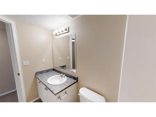 8202 & 8206 114 Street, Grande Prairie, AB - Indoor Photo Showing Bathroom