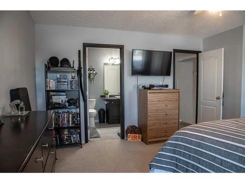10404 106 Street, High Level, AB - Indoor Photo Showing Bedroom