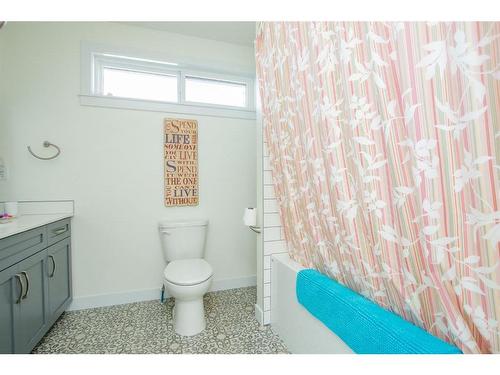 10737 150 Avenue, Rural Grande Prairie No. 1, County Of, AB - Indoor Photo Showing Bathroom