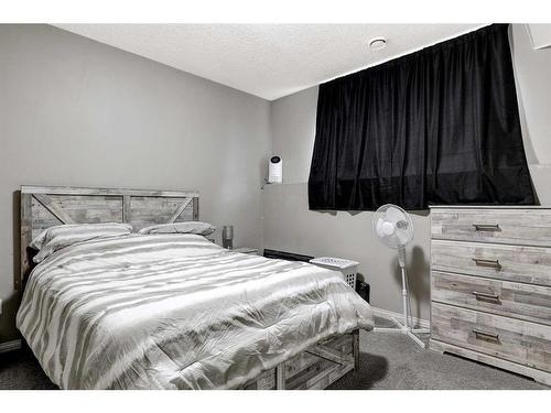 9073 131 Avenue, Grande Prairie, AB - Indoor Photo Showing Bedroom