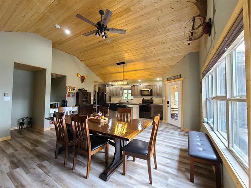 31-13414 Township Road 752A, Rural Big Lakes County, AB - Indoor Photo Showing Dining Room