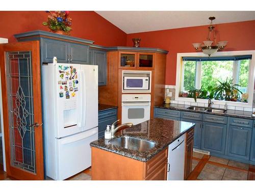 11201 67 Street, Peace River, AB - Indoor Photo Showing Kitchen With Double Sink
