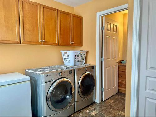4702 50 Avenue, Rural Smoky River No. 130, M.D. Of, AB - Indoor Photo Showing Laundry Room