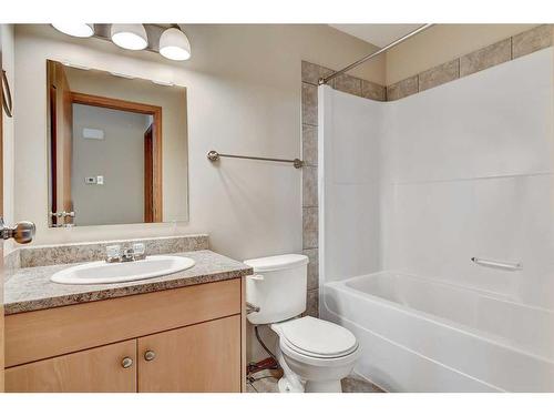 101-105, 201-205, 301-305-9225 93 Avenue, Grande Prairie, AB - Indoor Photo Showing Bathroom