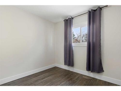 11306 97 Street, Grande Prairie, AB - Indoor Photo Showing Other Room
