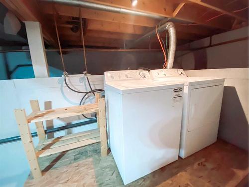 4607 53 Street, Rycroft, AB - Indoor Photo Showing Laundry Room
