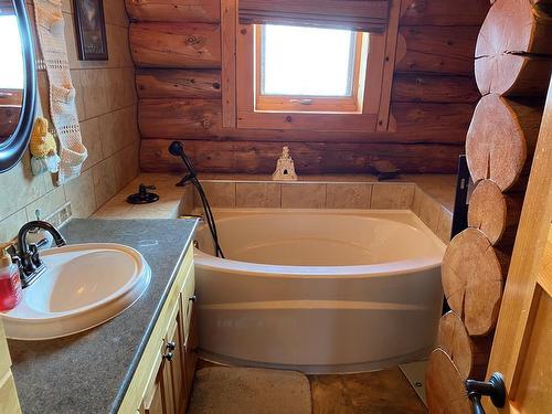 773012-54 Range Road, Rural Spirit River No. 133, M.D. Of, AB - Indoor Photo Showing Bathroom