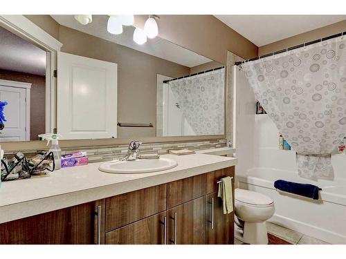 12605 103B Street, Grande Prairie, AB - Indoor Photo Showing Bathroom