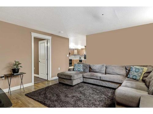12605 103B Street, Grande Prairie, AB - Indoor Photo Showing Living Room