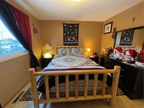 4724 51St Avenue, High Prairie, AB - Indoor Photo Showing Bedroom