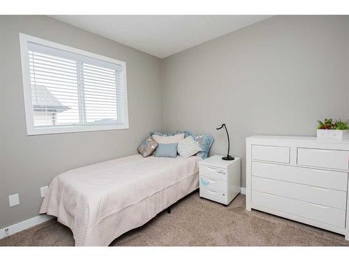 9455 Willow Drive, Grande Prairie, AB - Indoor Photo Showing Bedroom