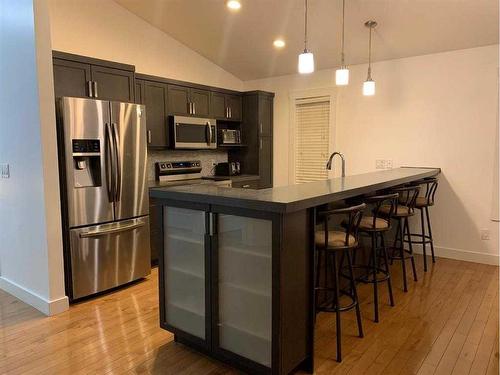 7125 115 Street, Grande Prairie, AB - Indoor Photo Showing Kitchen