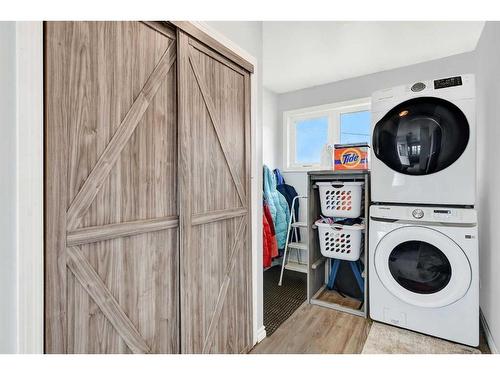 111031 Twp Rd 705 A, Beaverlodge, AB - Indoor Photo Showing Laundry Room