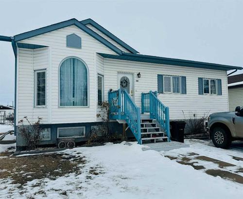104 Central Avenue Nw, Falher, AB - Outdoor