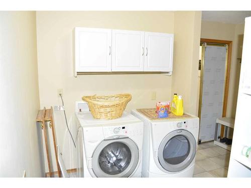 4429 54 Street, Grimshaw, AB - Indoor Photo Showing Laundry Room