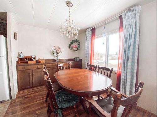 4506 47 Street, Spirit River, AB - Indoor Photo Showing Dining Room