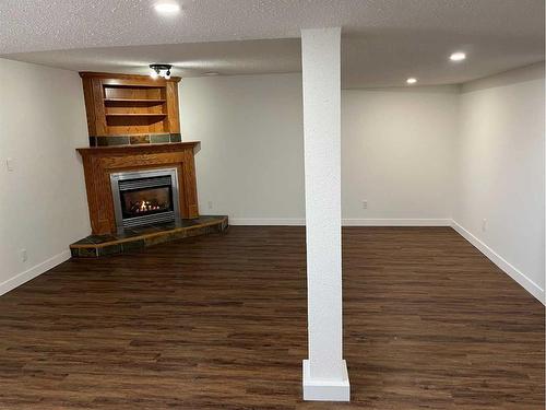 8206 105 Avenue, Peace River, AB - Indoor Photo Showing Other Room