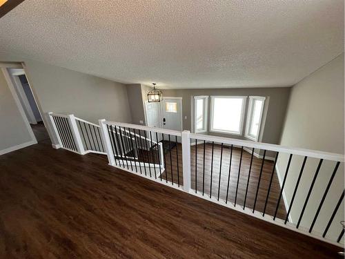 8206 105 Avenue, Peace River, AB - Indoor Photo Showing Other Room