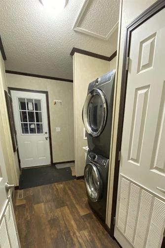 69142 Range Road 73, Grovedale, AB - Indoor Photo Showing Laundry Room