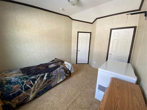 69142 Range Road 73, Grovedale, AB - Indoor Photo Showing Bedroom