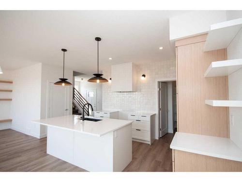 8221 87 Street, Grande Prairie, AB - Indoor Photo Showing Kitchen With Upgraded Kitchen