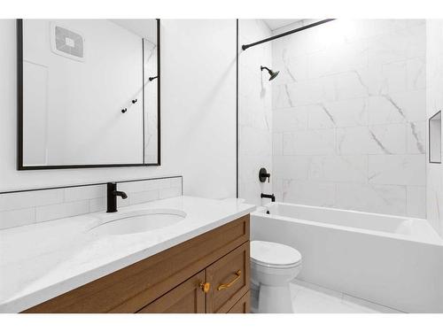11910 81 Avenue, Grande Prairie, AB - Indoor Photo Showing Bathroom
