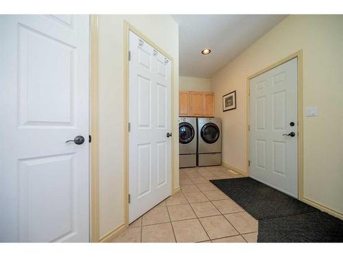 44-704029 64 Range, Rural Grande Prairie No. 1, County Of, AB - Indoor Photo Showing Laundry Room