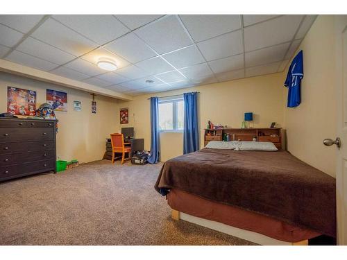 44-704029 64 Range, Rural Grande Prairie No. 1, County Of, AB - Indoor Photo Showing Bedroom