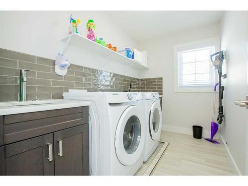 10637 66 Avenue, Grande Prairie, AB - Indoor Photo Showing Laundry Room