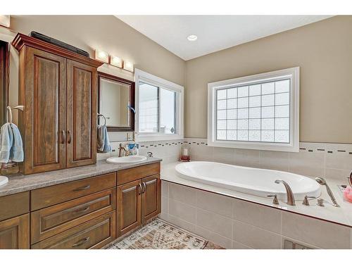 713019 94 Range Road, Rural Grande Prairie No. 1, County Of, AB - Indoor Photo Showing Bathroom