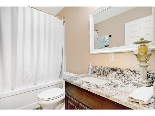 2-100011 Twp 722 Road, Rural Grande Prairie No. 1, County Of, AB - Indoor Photo Showing Bathroom