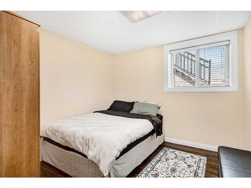 2-100011 Twp 722 Road, Rural Grande Prairie No. 1, County Of, AB - Indoor Photo Showing Bedroom