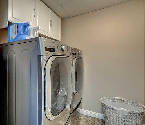 2-100011 Twp 722 Road, Rural Grande Prairie No. 1, County Of, AB - Indoor Photo Showing Laundry Room