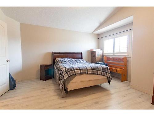 7021 87 Street, Grande Prairie, AB - Indoor Photo Showing Bedroom