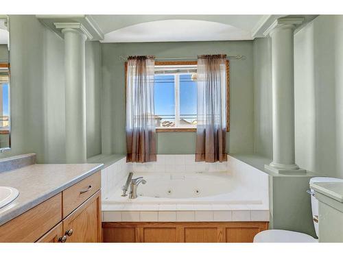 13 Pinnacle Street, Grande Prairie, AB - Indoor Photo Showing Bathroom