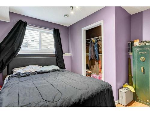 13 Pinnacle Street, Grande Prairie, AB - Indoor Photo Showing Bedroom