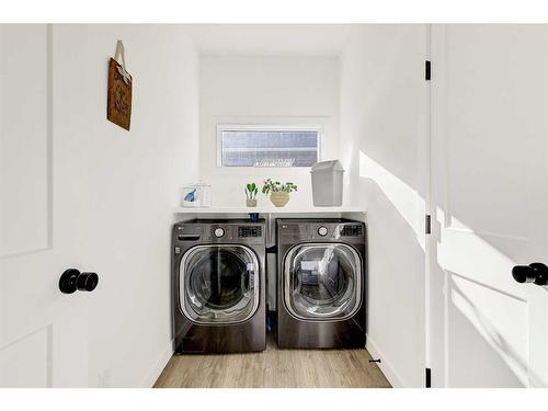 147-11850 84 Avenue, Grande Prairie, AB - Indoor Photo Showing Laundry Room