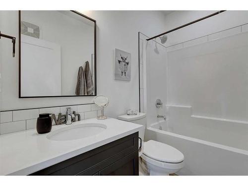147-11850 84 Avenue, Grande Prairie, AB - Indoor Photo Showing Bathroom