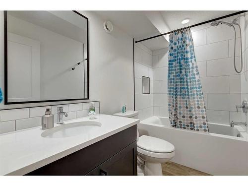 147-11850 84 Avenue, Grande Prairie, AB - Indoor Photo Showing Bathroom