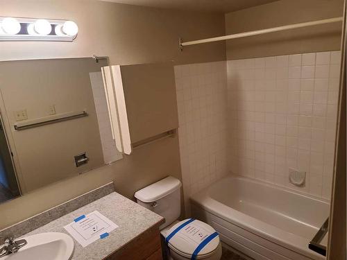 307-7802 99 Street, Peace River, AB - Indoor Photo Showing Bathroom