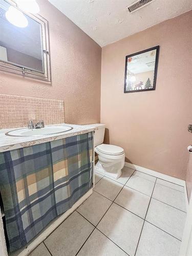 10838 98Th Avenue, Grande Cache, AB - Indoor Photo Showing Bathroom